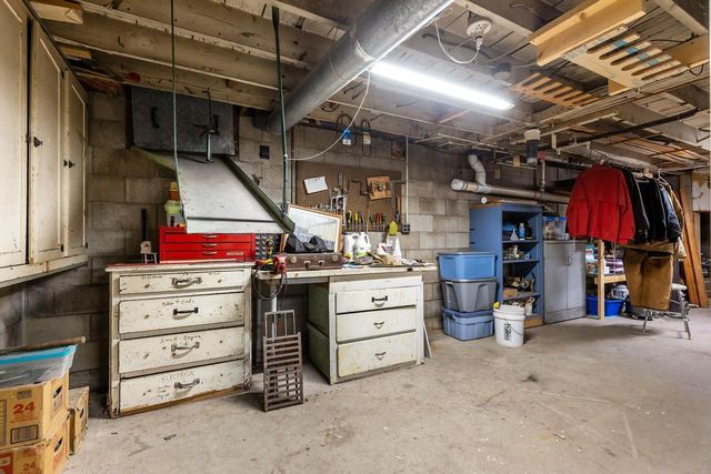 311 N KENSINGTON DRIVE, Appleton, WI 54915