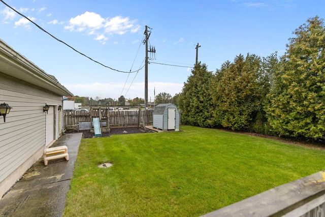 311 N KENSINGTON DRIVE, Appleton, WI 54915