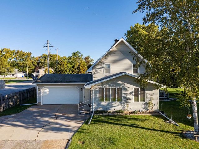 311 N KENSINGTON DRIVE, Appleton, WI 54915