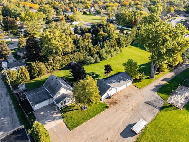 311 N KENSINGTON DRIVE, Appleton, WI 54915