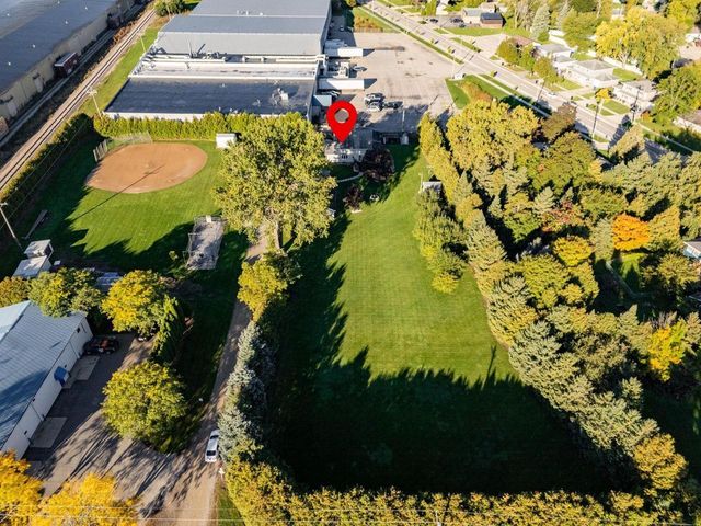 311 N KENSINGTON DRIVE, Appleton, WI 54915