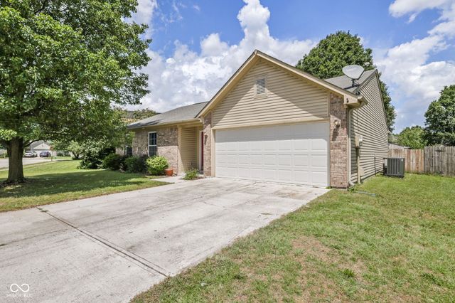 8315 Corinth Place, Indianapolis, IN 46227