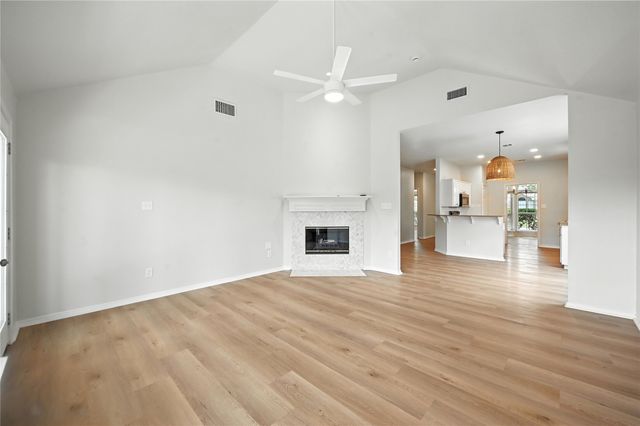 1421 Bregenz Lane, Lewisville, TX 75067