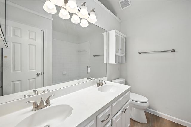 1421 Bregenz Lane, Lewisville, TX 75067