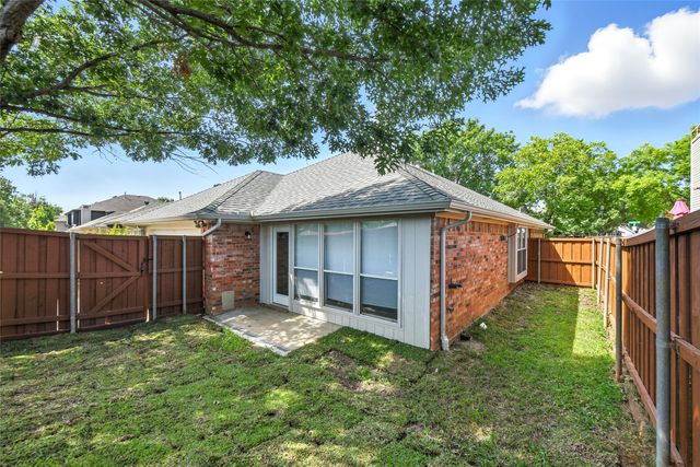 1421 Bregenz Lane, Lewisville, TX 75067