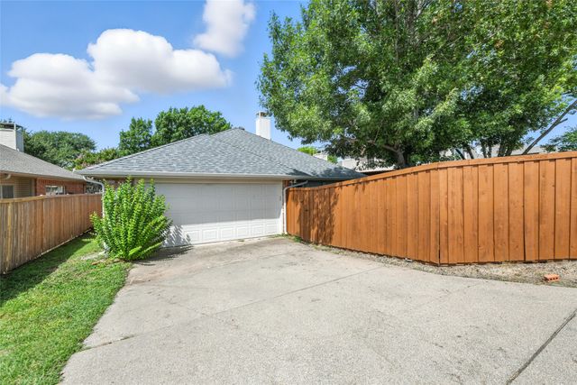 1421 Bregenz Lane, Lewisville, TX 75067