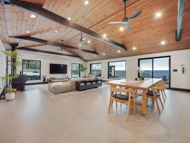 125 Mapes Road, Barryville, NY 12719