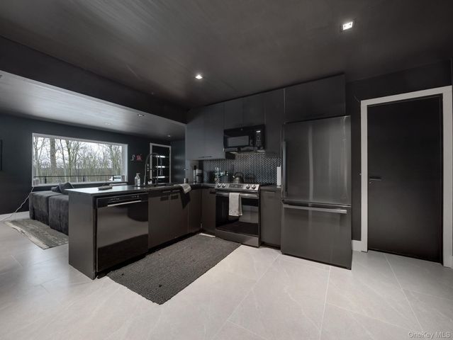 125 Mapes Road, Barryville, NY 12719