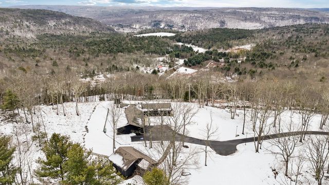 125 Mapes Road, Barryville, NY 12719