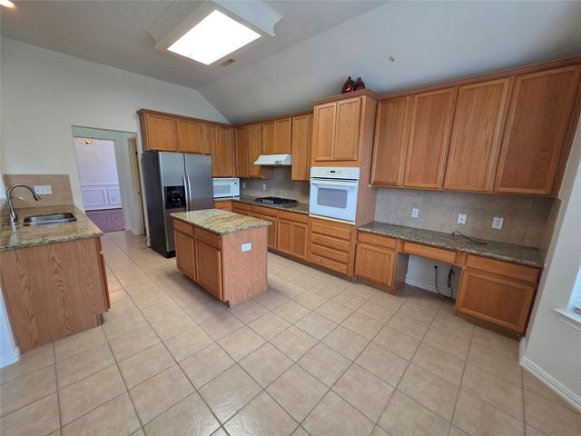 3902 Double Trail Court, Missouri City, TX 77459