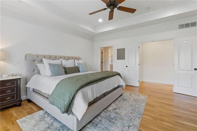 14500 Farley Street, Overland Park, KS 66221