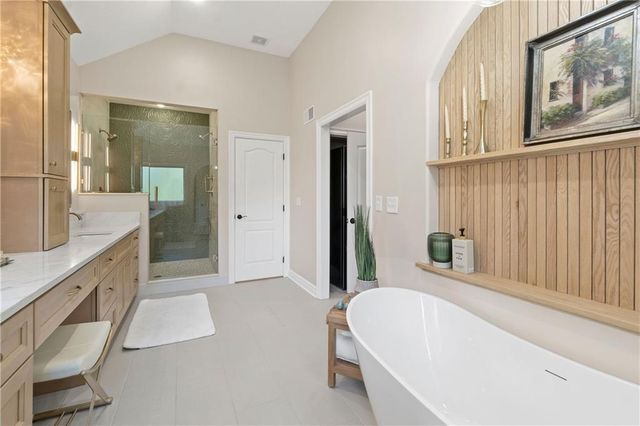 14500 Farley Street, Overland Park, KS 66221