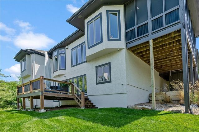 14500 Farley Street, Overland Park, KS 66221