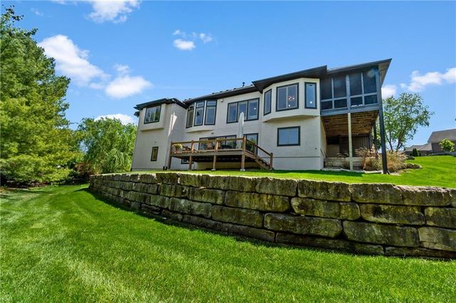 14500 Farley Street, Overland Park, KS 66221