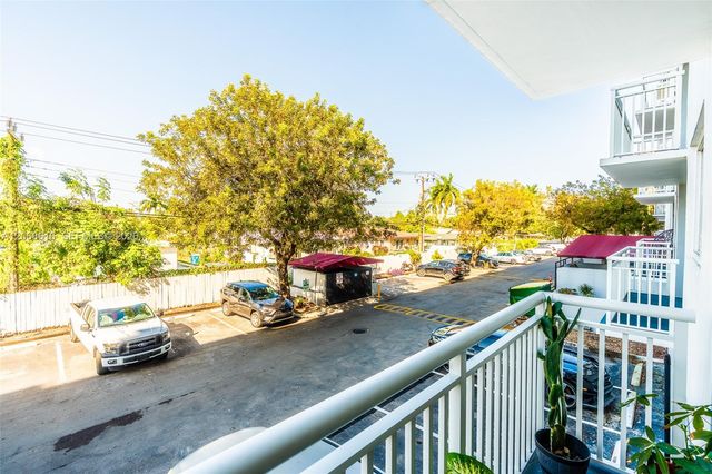 1251 NE 108th Street 216, Miami, FL 33161