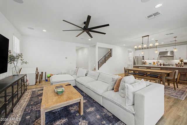 35071 N Barrel Road, San Tan Valley, AZ 85144