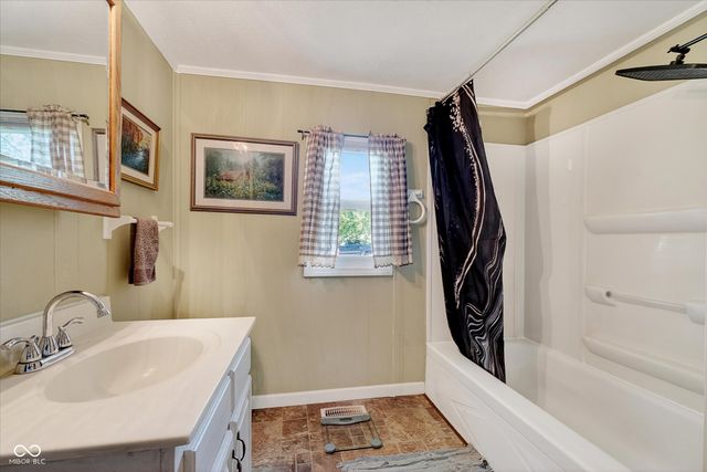 806 Oak Street, Tipton, IN 46072
