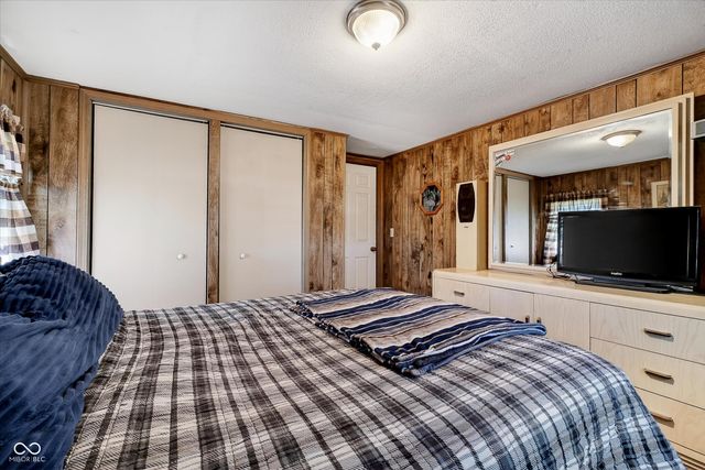 806 Oak Street, Tipton, IN 46072