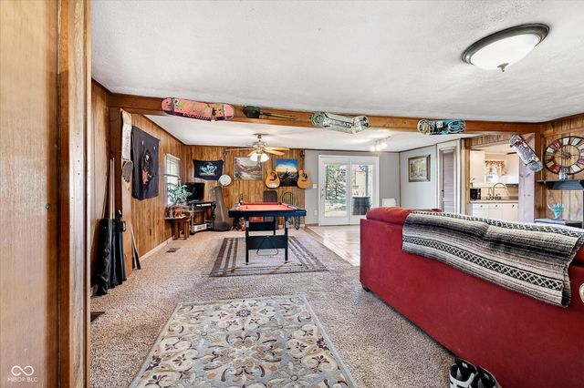 806 Oak Street, Tipton, IN 46072