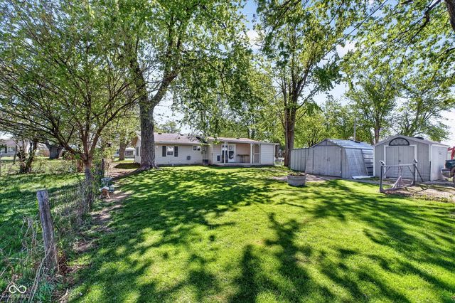 806 Oak Street, Tipton, IN 46072
