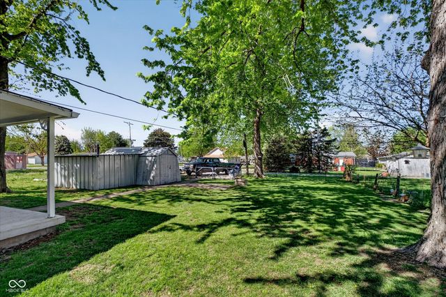 806 Oak Street, Tipton, IN 46072
