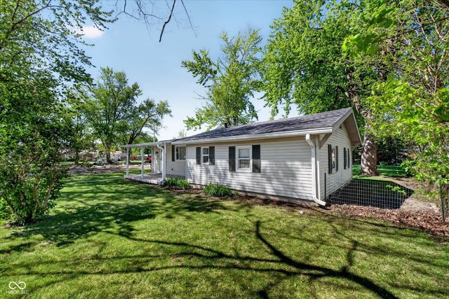 806 Oak Street, Tipton, IN 46072