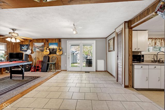 806 Oak Street, Tipton, IN 46072