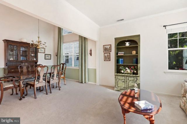 6 MITCHELL CT, Marlton, NJ 08053