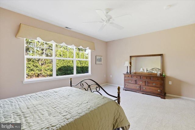6 MITCHELL CT, Marlton, NJ 08053