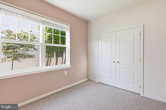6 MITCHELL CT, Marlton, NJ 08053