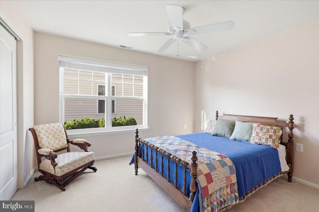 6 MITCHELL CT, Marlton, NJ 08053