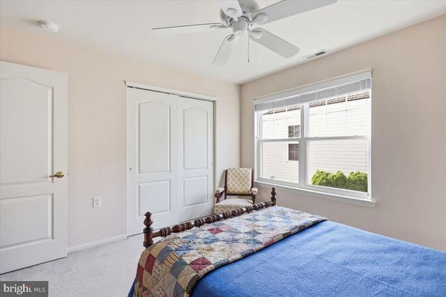 6 MITCHELL CT, Marlton, NJ 08053