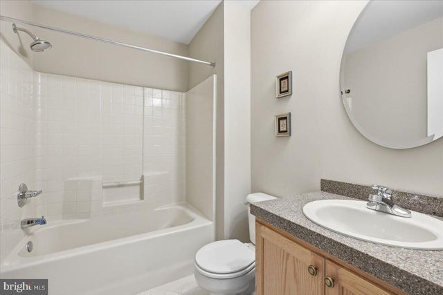 6 MITCHELL CT, Marlton, NJ 08053