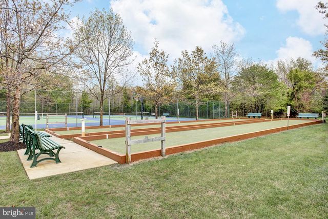 6 MITCHELL CT, Marlton, NJ 08053