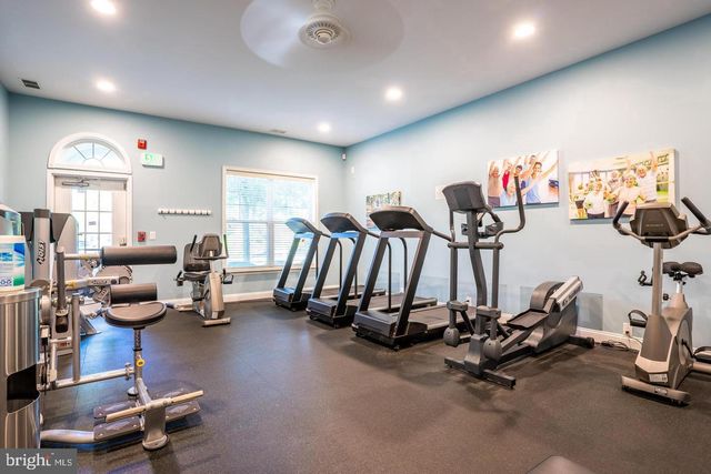 6 MITCHELL CT, Marlton, NJ 08053