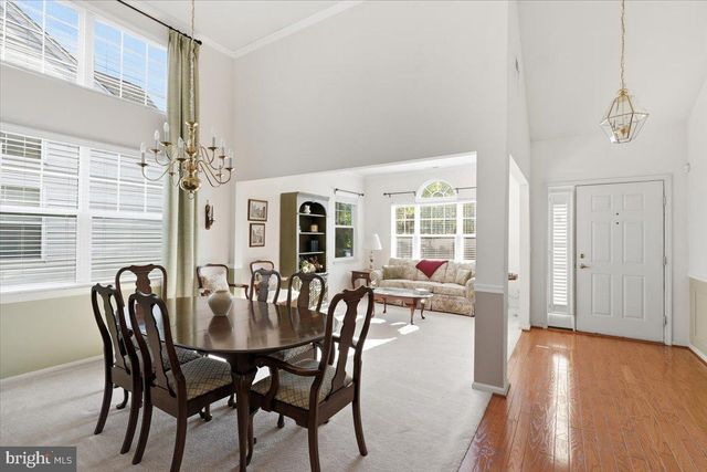 6 MITCHELL CT, Marlton, NJ 08053