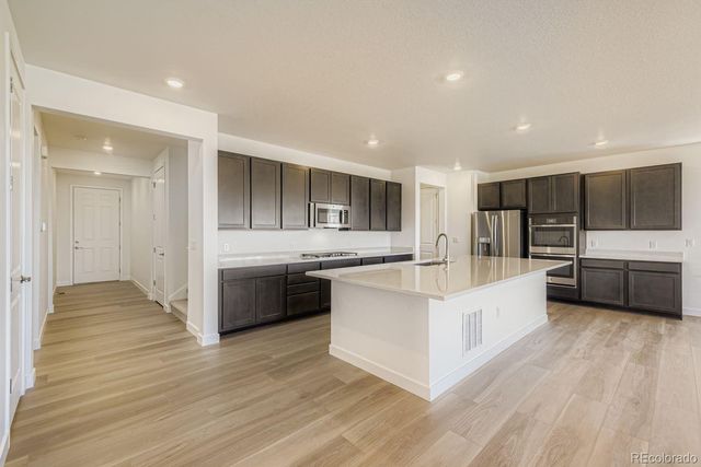 24595 E Kettle Court, Aurora, CO 80016