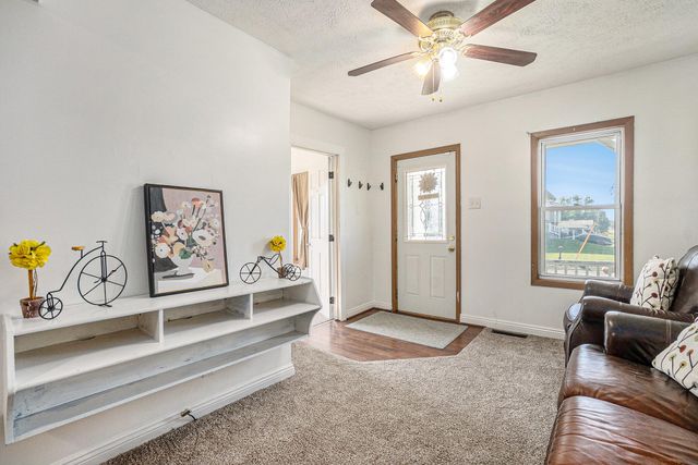 1630 AVENUE O, Council Bluffs, IA 51501