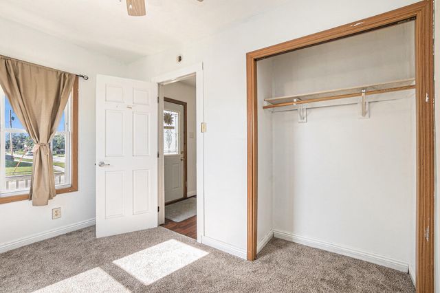 1630 AVENUE O, Council Bluffs, IA 51501