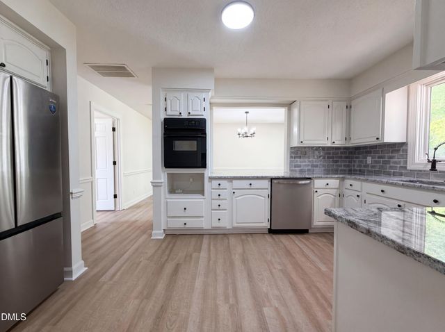 108 Oak Street, Pine Level, NC 27568