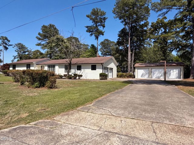 108 Oak Street, Pine Level, NC 27568