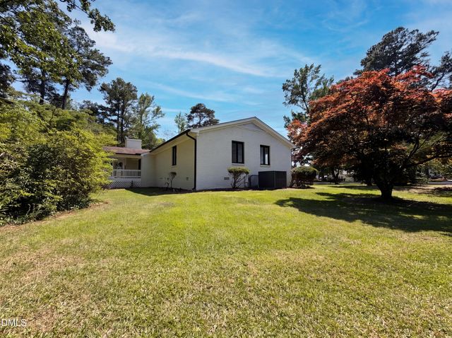 108 Oak Street, Pine Level, NC 27568