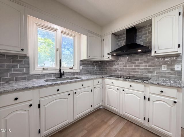 108 Oak Street, Pine Level, NC 27568