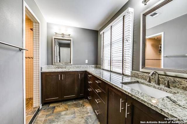 211 ROBINHOOD PL, San Antonio, TX 78209