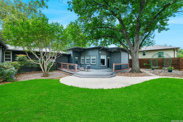 211 ROBINHOOD PL, San Antonio, TX 78209
