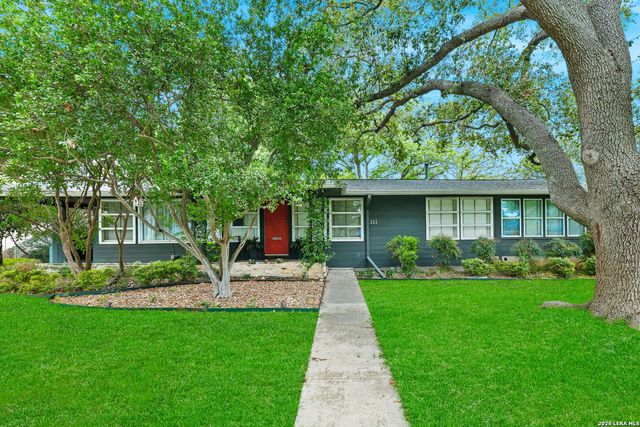 211 ROBINHOOD PL, San Antonio, TX 78209