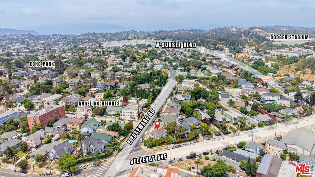 Image 12 of property listing at 600 E Edgeware Road, Los Angeles, CA 90026