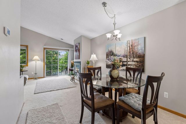 2240 Ranchview Lane N 80, Plymouth, MN 55447