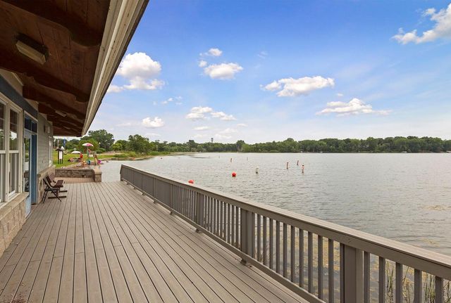 2240 Ranchview Lane N 80, Plymouth, MN 55447