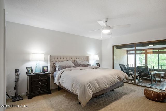 8012 HOLLYRIDGE Road 17, Jacksonville, FL 32256